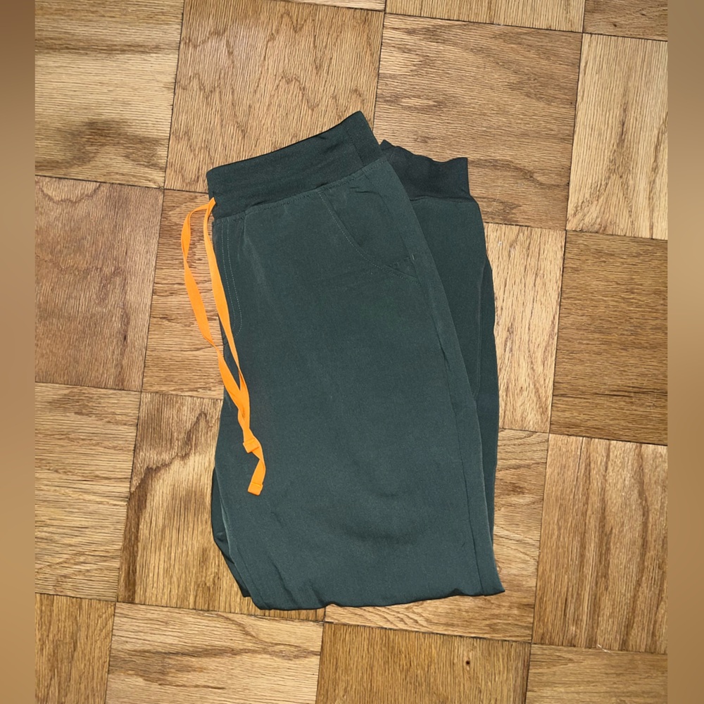 Figs High Waisted Zamora Jogger Scrub Pant
